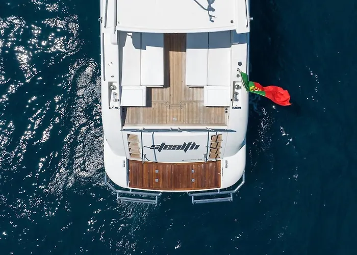 Yacht Mangusta