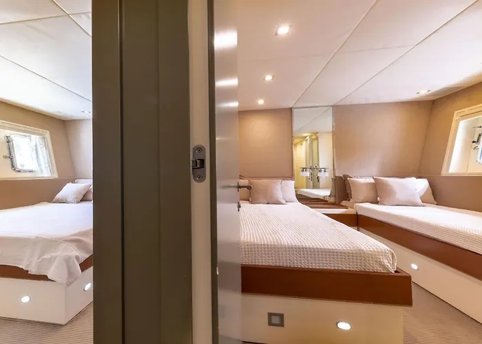 Bådhotel Yacht Mangusta Cannes