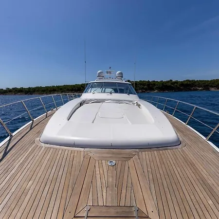 Yacht Mangusta Πλωτό κατάλυμα *