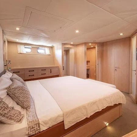 Yacht Mangusta Πλωτό κατάλυμα *